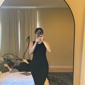 Elegant Black Sleeveless Dress